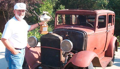 Grant MacLaren with trophy.